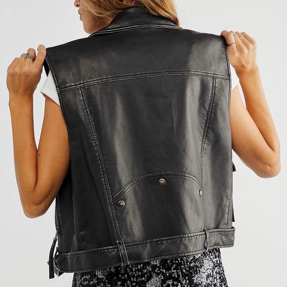 Free People Emilia Vegan Faux Leather Black Moto Vest size Small - Picture 2 of 7